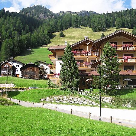 Hotel Dolomites Inn Canazei Exterior foto