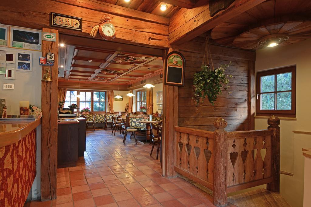 Hotel Dolomites Inn Canazei Exterior foto